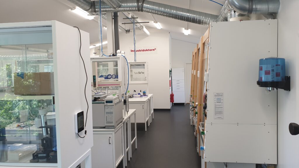 Interior of the Industridoktorn environmental laboratory 
